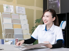 ショールームスタッフ